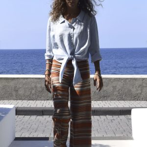 Camicia in morbido lino con nodo in vita