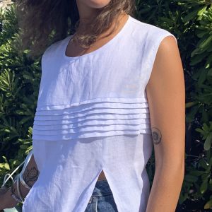 Gilet con spacchi in lino bianco design by delfina letizia