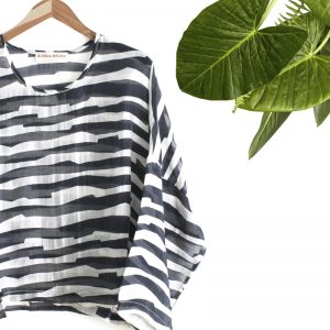 Casacca taglia unica in tencel leggerissimo bianco e nero