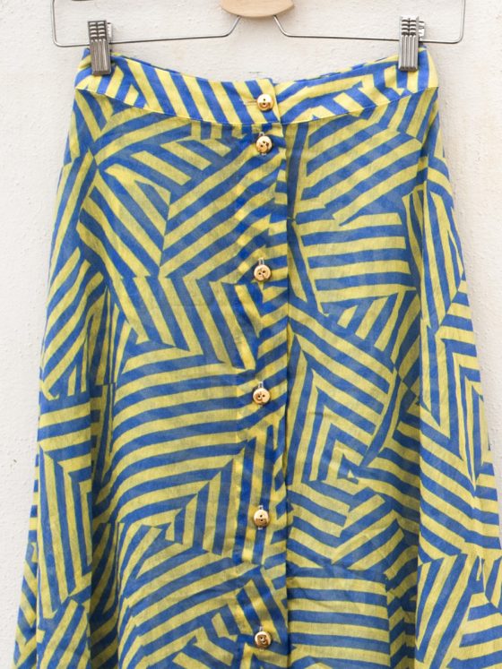 Gonna con bottoni in leggerissimo tencel azzurro e giallo pastello