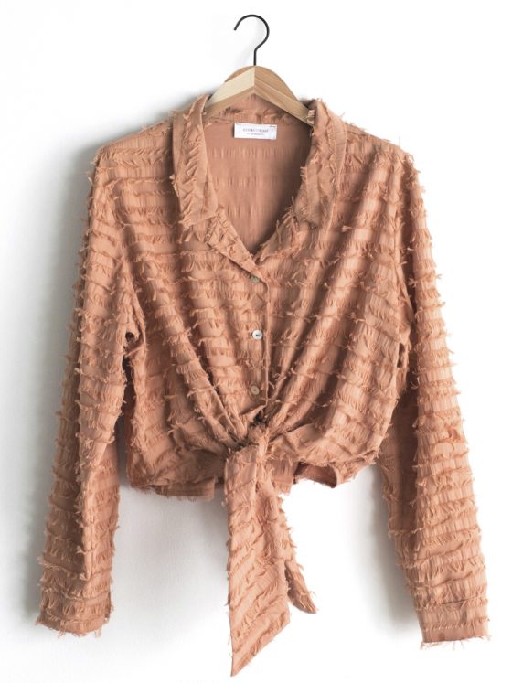 Camicetta in cotone rosa antico con frange e nodo in vita by delfina letizia
